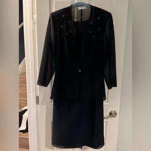 Beautiful 2 piece Navy blue dress.